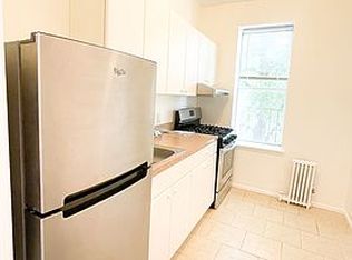 24-46 33rd St #TOP, Astoria, NY 11102