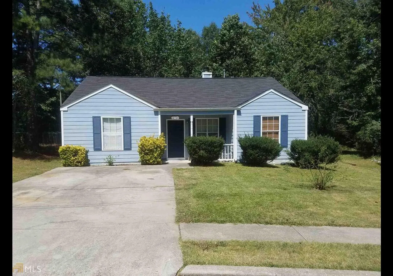 Charming 3BR House in Hampton — Photo 1