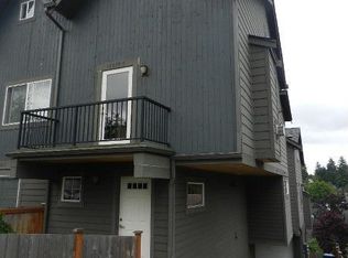 12038A Roosevelt Way NE, Seattle, WA 98125