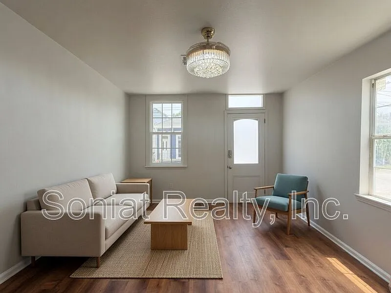 3 bed, 2.5 bath, 1400 sqft, $1,695 — Photo 2