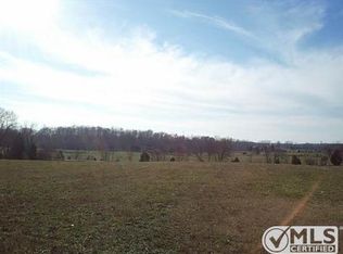 9820 N Tidwell Rd, Bon Aqua, TN 37025