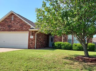 1119 E Lauren Ln, Stillwater, OK 74075