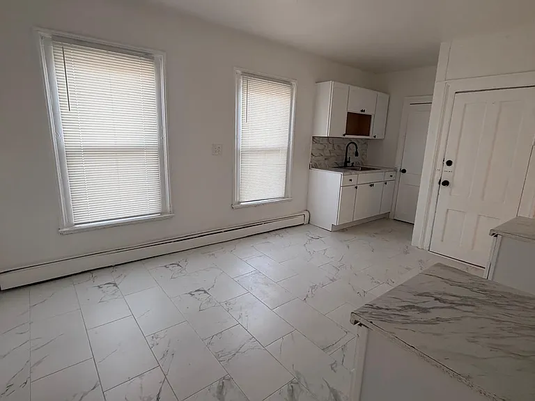 123 Morris St #2 — Photo 3