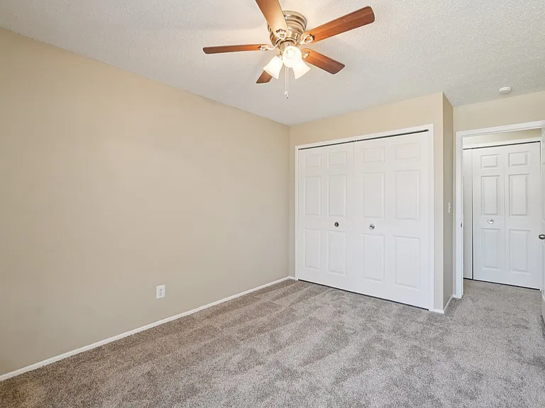 Rochester Square Apartments — Photo 42