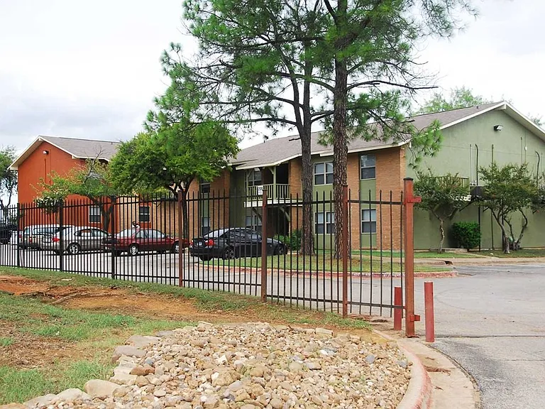 7203 S Great Trinity Forest Way #7203-75217RID — Photo 4