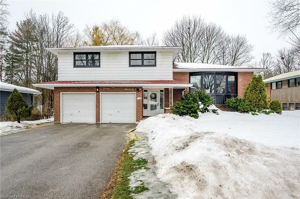 956 Weller St, Peterborough, ON K9J 4Y2 Zillow
