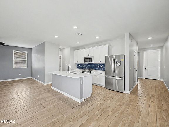 2nd image of 10596 W Harrigan Dr