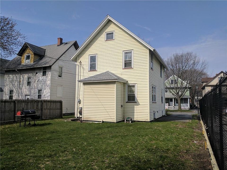2nd image of 50 Garfield St