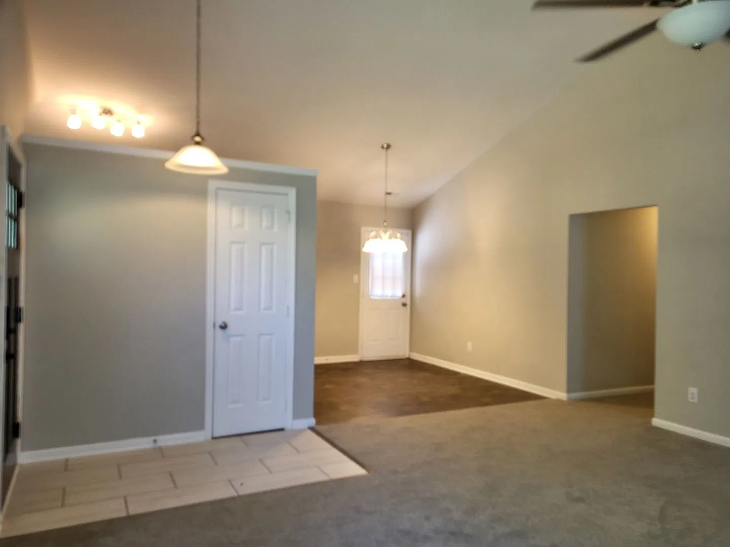 3 bedroom Ranch — Photo 3
