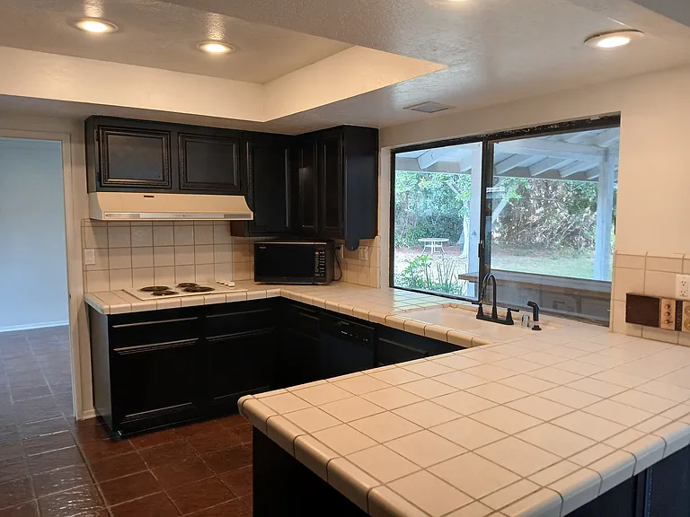 18302 Jocotal Ave — Photo 8