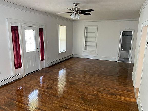 2nd image of 604 Willowbank St #1
