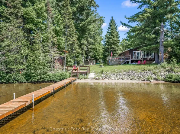 254 Chapman Dr W, Magnetawan, ON P0A 1C0