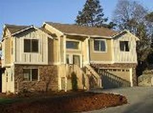 10830 25th Ave SW, Seattle, WA 98146