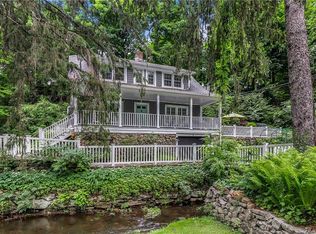 252 Quaker Rd, Chappaqua, NY 10514