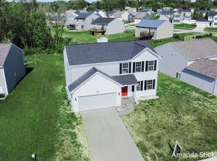 944 View Pointe Dr, Middleville, MI 49333