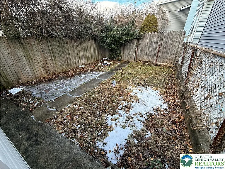 56 W North St — Photo 21