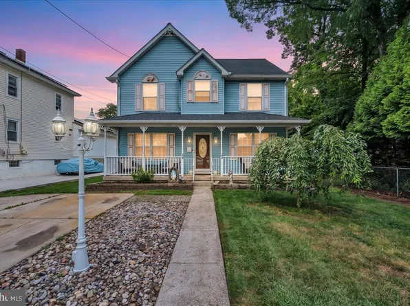 24 County Ave, Maple Shade, NJ 08052
