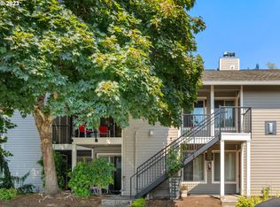 86 Kingsgate Rd UNIT I202, Lake Oswego, OR 97035