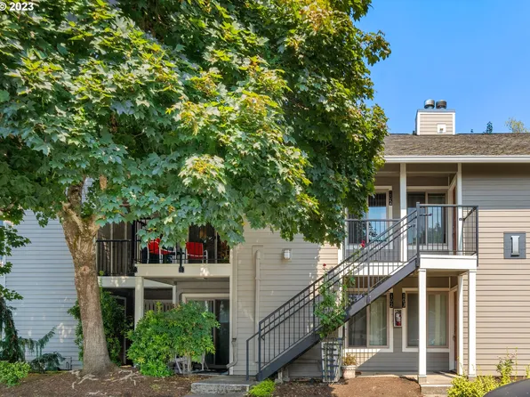 86 Kingsgate Rd Unit I202, Lake Oswego, OR 97035