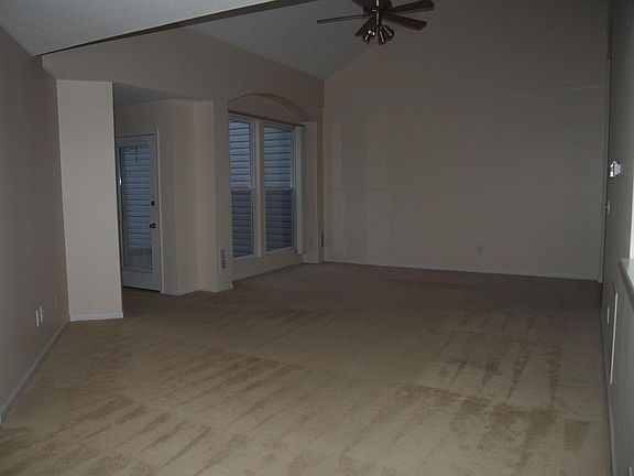 5th image of 4166 Lakeknoll Dr