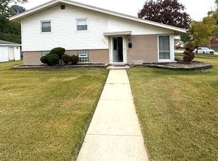 3831 168th St, Country Club Hills, IL 60478