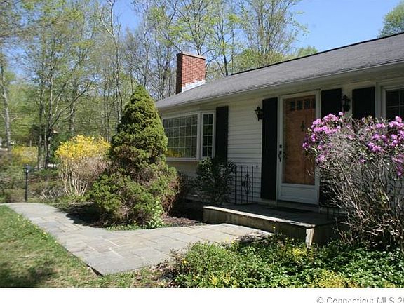 4th image of 23 Olsen Dr