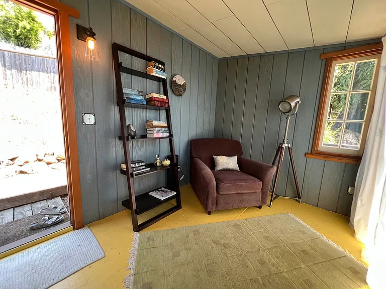 3266 Robinson Dr — Photo 10
