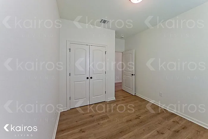 115 Teddy Ln — Photo 12