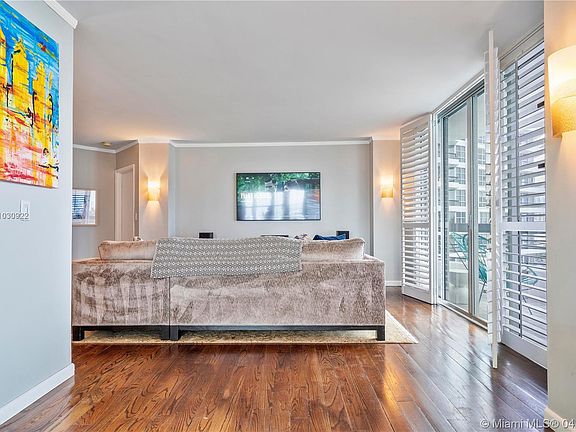 5th image of 3600 Mystic Pointe Dr APT 606