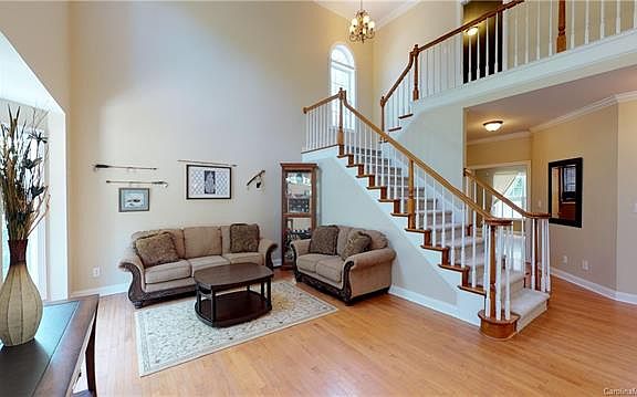 3rd image of 16327 Crystal Downs Ln