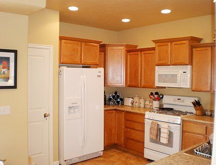 Open and bright Kitchen with tile floors!!