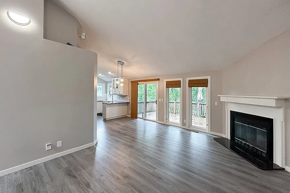 13212 S 35th St — Photo 4