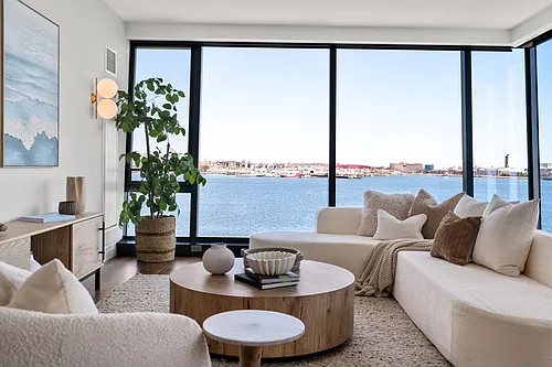 300 Pier 4 Blvd #6D Photo 1