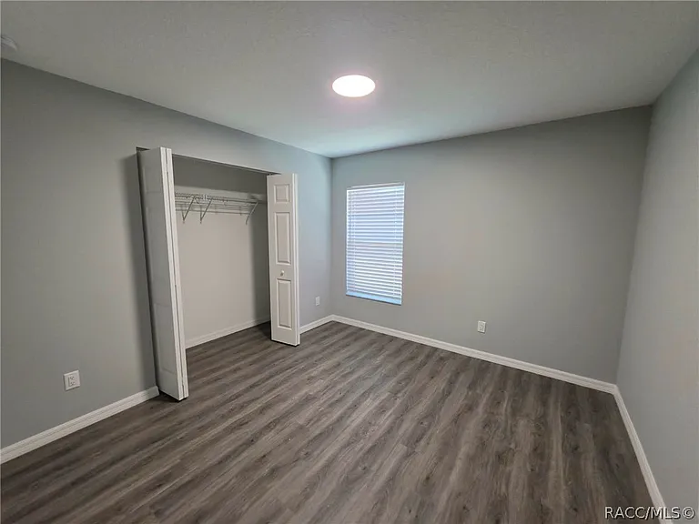 7871 N Golfview Dr — Photo 12