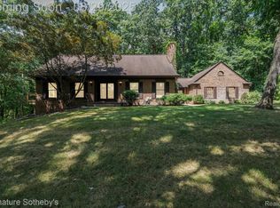 4329 Winterview, Milford, MI 48380