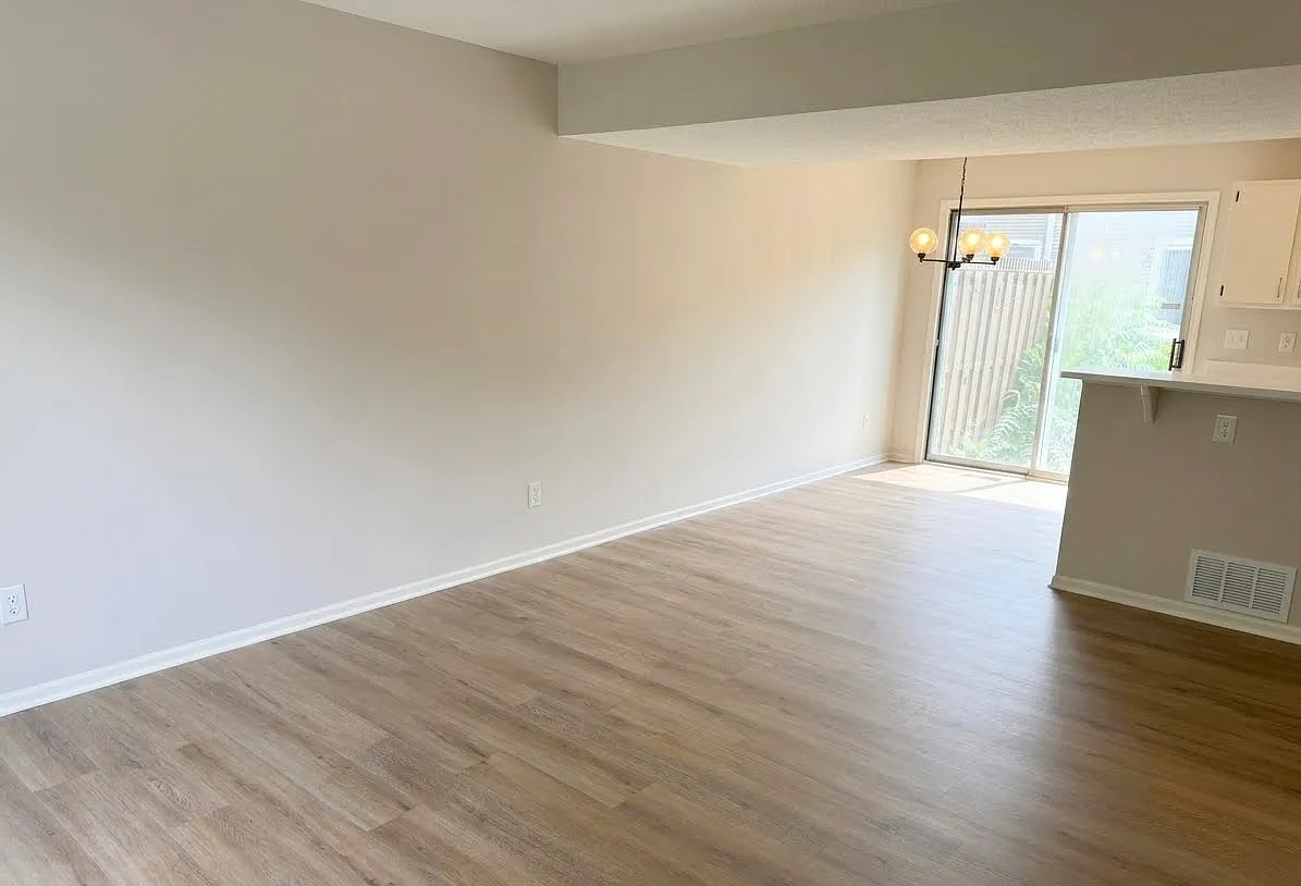 2 bed, 1200 sqft, $1,950 — Photo 4