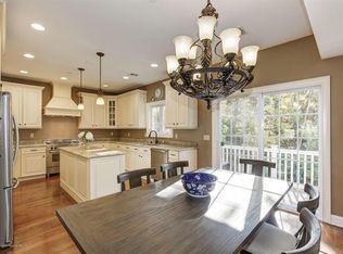 30 White Oak Ln, Aberdeen, NJ 07747