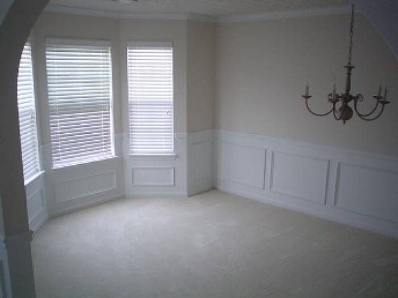 4th image of 3709 Lear Ct