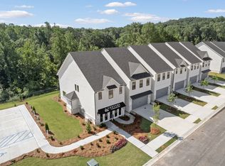 7281 Mulberry Trace Ln, Flowery Branch, GA 30542