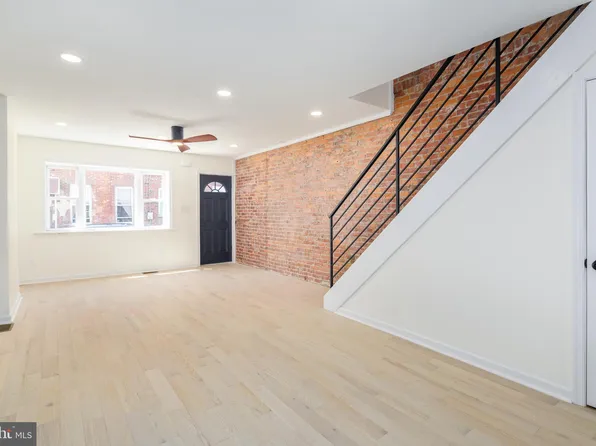 607 Gerritt St, Philadelphia, PA 19147
