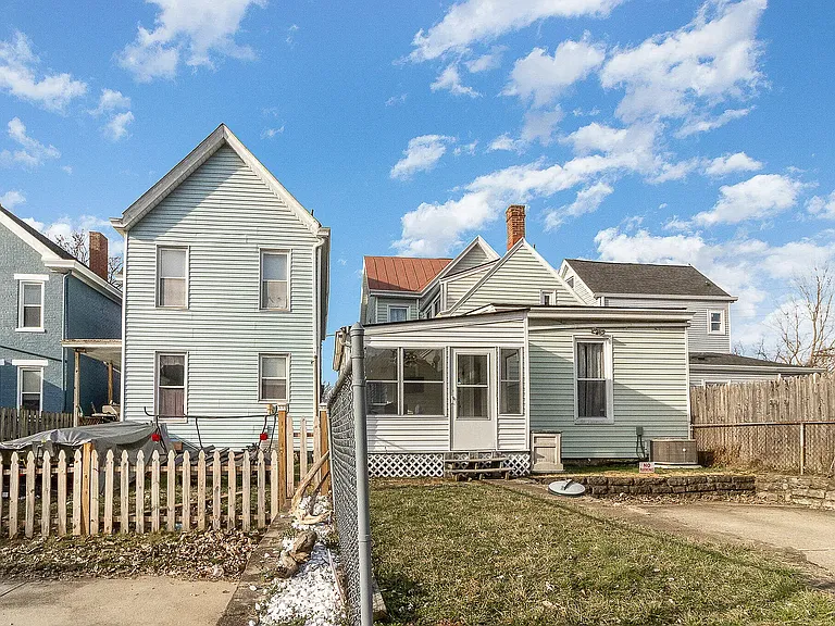 447 Washington Ave #A — Photo 7
