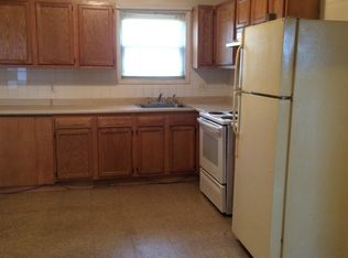 215 Route 590 APT 7, Greeley, PA 18425