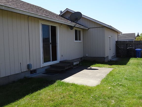 2nd image of 1331 Fernwood Dr