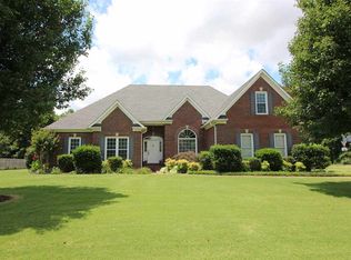 61 Sommersby Dr, Jackson, TN 38305
