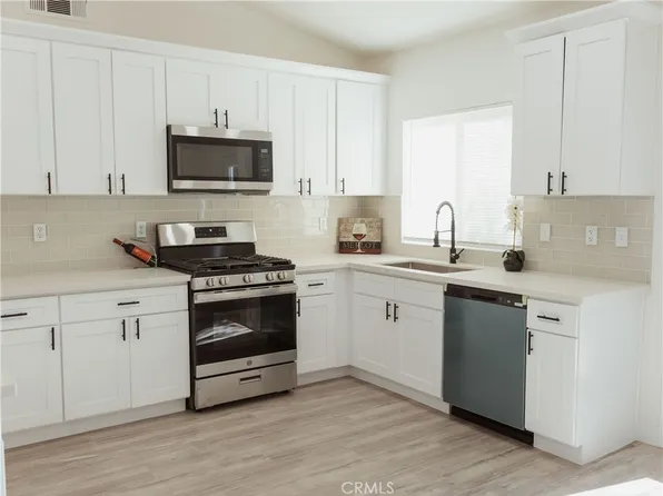 767 Clearwater Dr, Perris, CA 92571