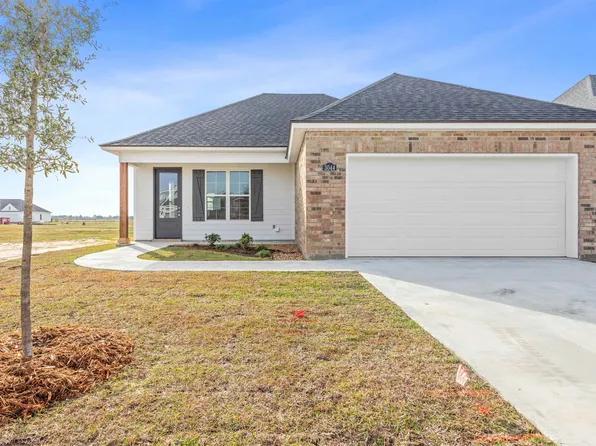 3044 Southern Trace Dr, Lake Charles, LA 70607