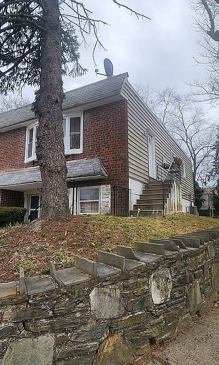 1st image of 406 Avon Pl