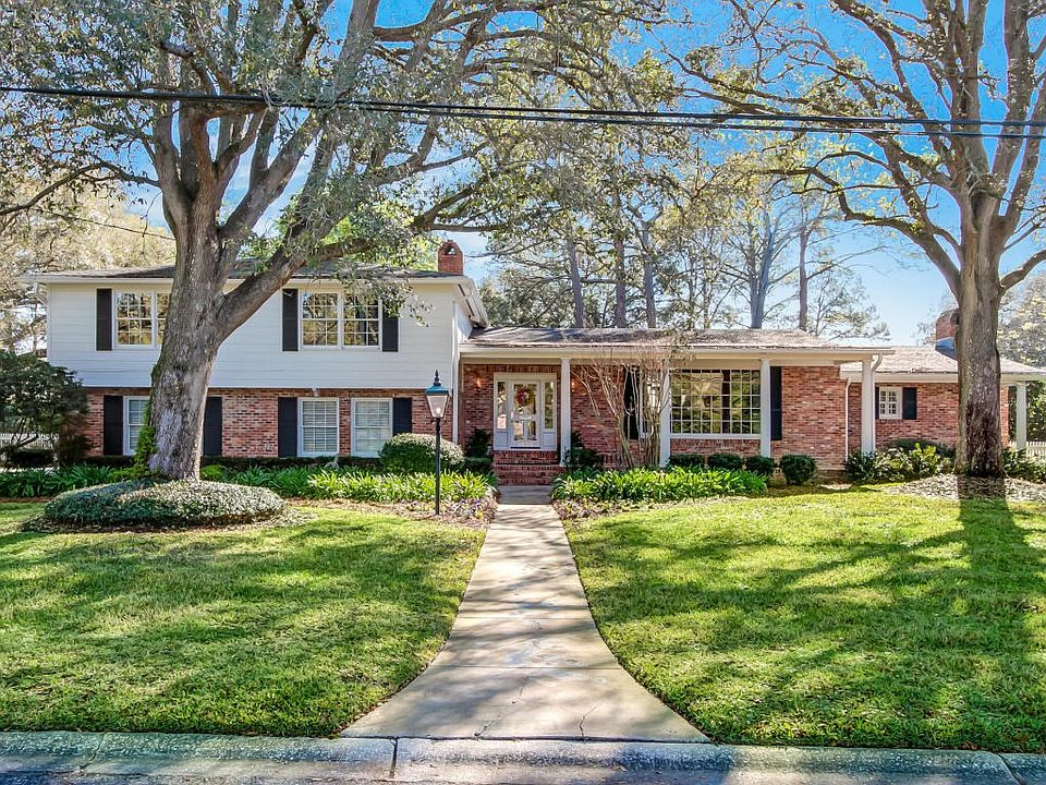 Welcome to 4934 Prince Edward Road