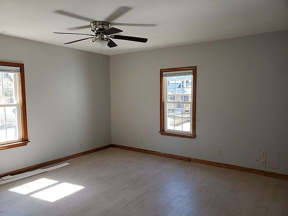 4th image of 266 Pleasant St APT 2
