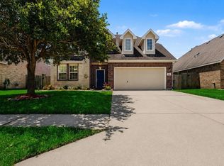 4506 Legends Bay Dr, Baytown, TX 77523